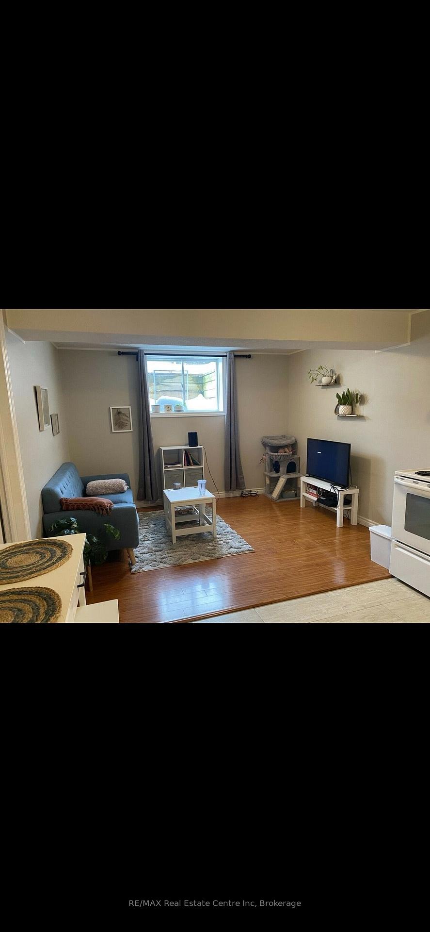 Photo 8 of 15 Dominion Drive, Guelph, Pineridge/Westminster Woods — HOMEH