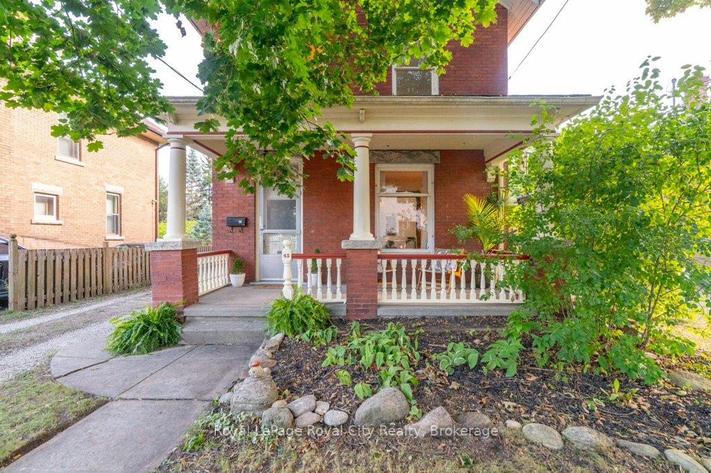 Photo 4 of 45 Toronto Street, Guelph, St. Patrick's Ward — HOMEH