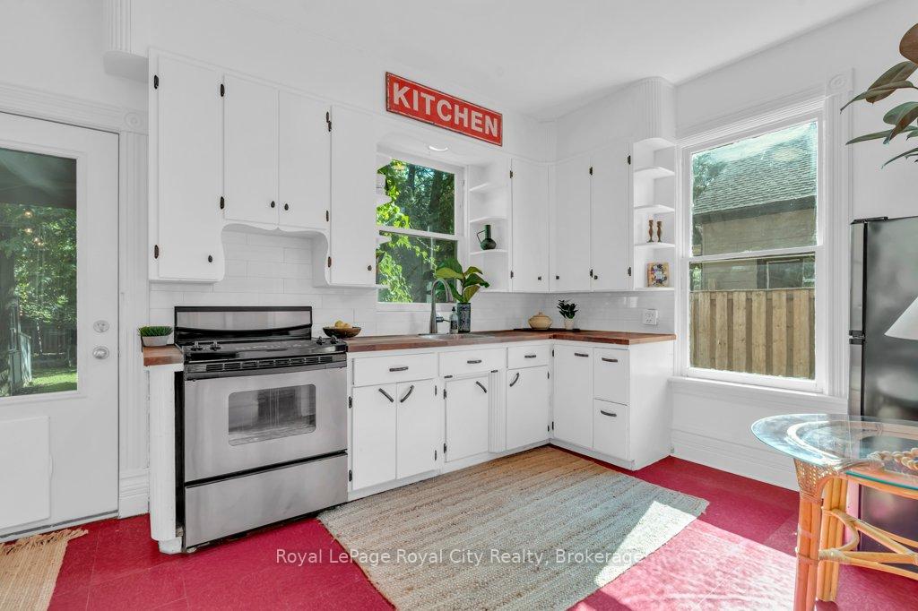 Photo 16 of 45 Toronto Street, Guelph, St. Patrick's Ward — HOMEH