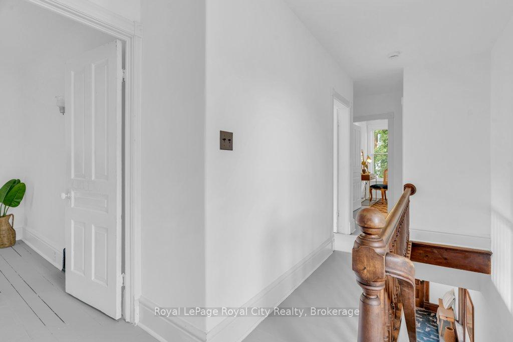 Photo 30 of 45 Toronto Street, Guelph, St. Patrick's Ward — HOMEH