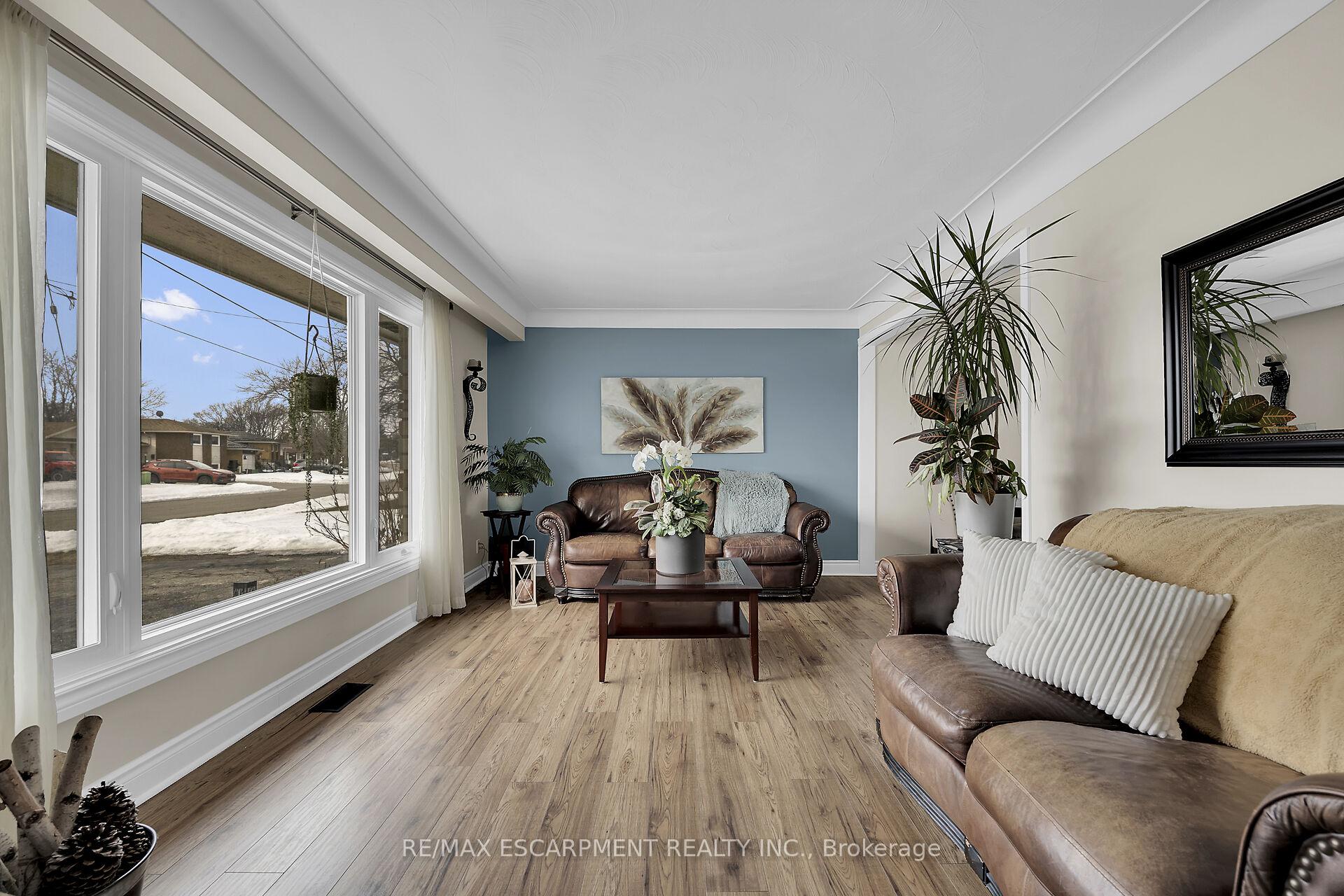 Photo 17 of 10 Almond Gardens, Grimsby, Grimsby Beach — HOMEH