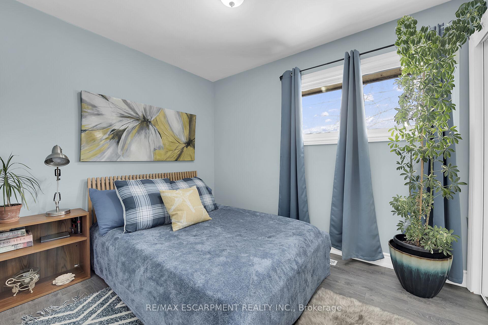 Photo 31 of 10 Almond Gardens, Grimsby, Grimsby Beach — HOMEH