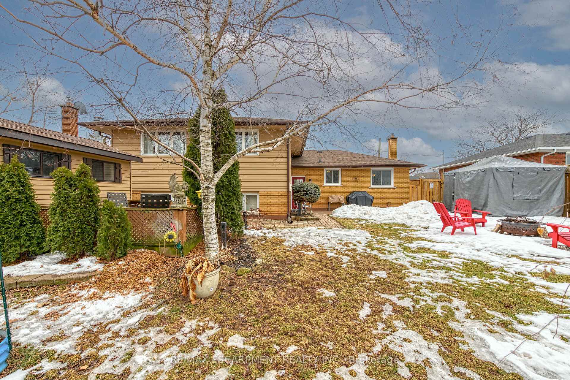 Photo 49 of 10 Almond Gardens, Grimsby, Grimsby Beach — HOMEH
