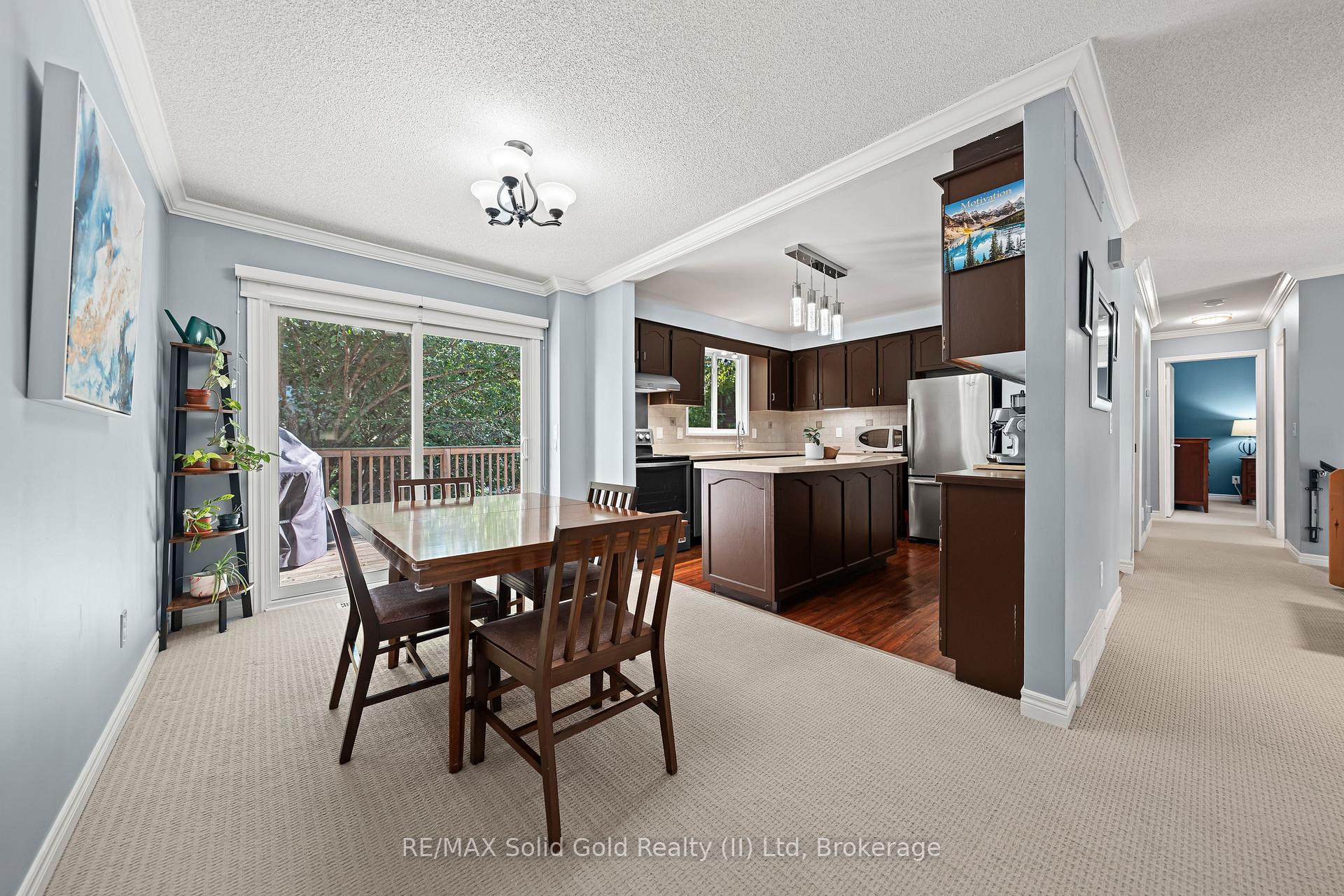 Photo 9 of 37 Thornhill Drive, Guelph, Willow West/Sugarbush/West Acres — HOMEH