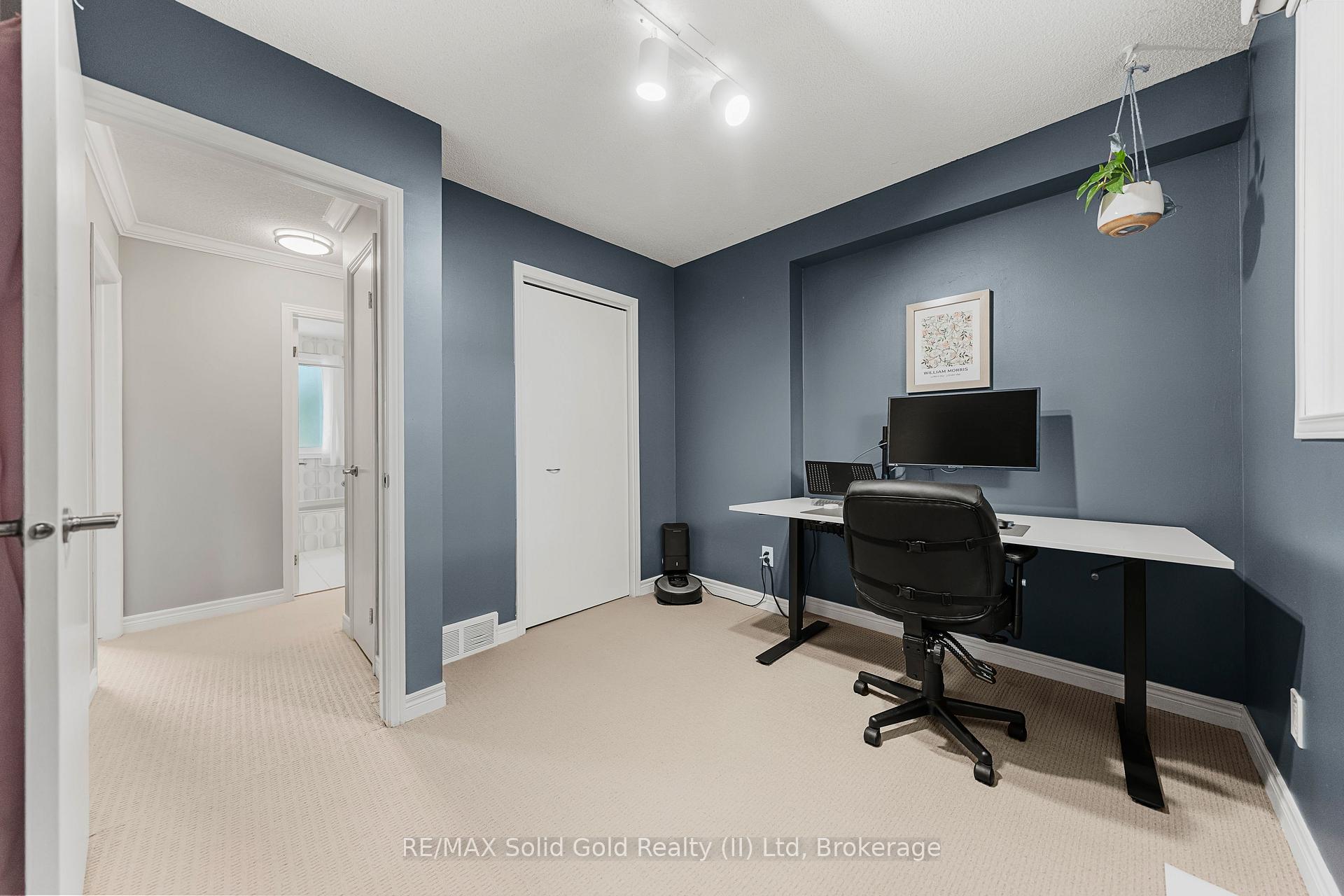 Photo 26 of 37 Thornhill Drive, Guelph, Willow West/Sugarbush/West Acres — HOMEH