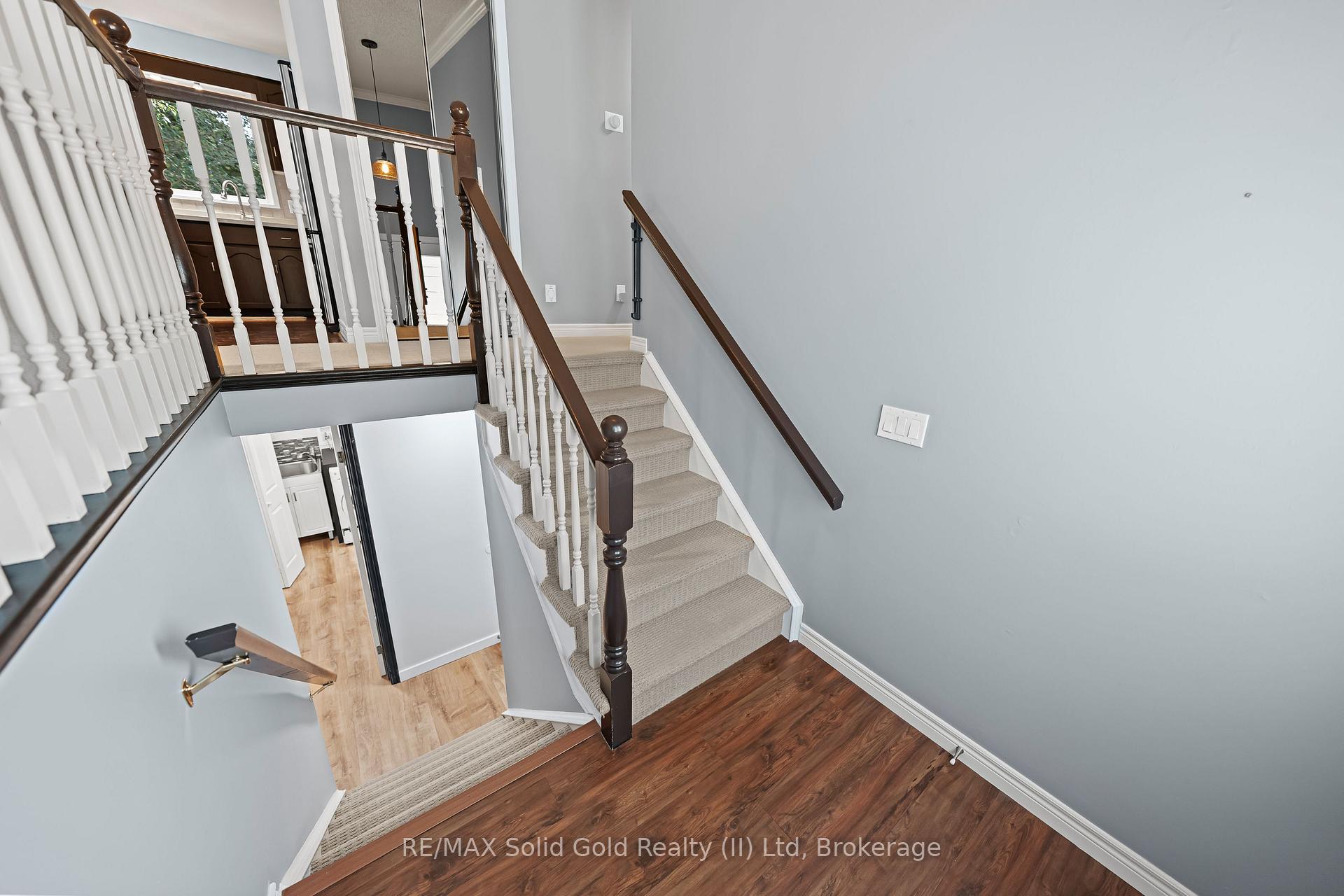 Photo 28 of 37 Thornhill Drive, Guelph, Willow West/Sugarbush/West Acres — HOMEH