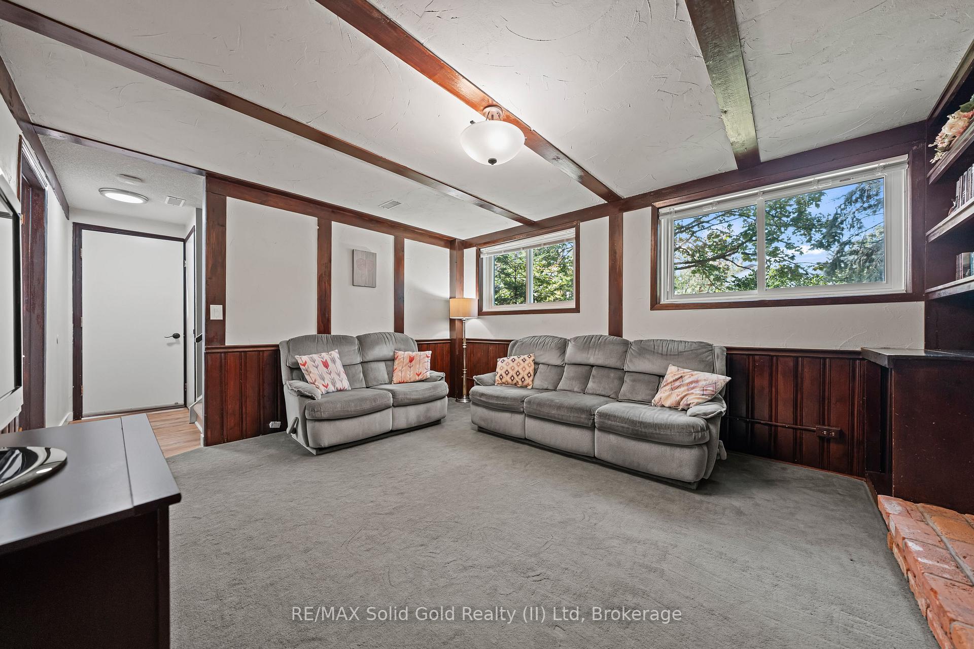 Photo 32 of 37 Thornhill Drive, Guelph, Willow West/Sugarbush/West Acres — HOMEH