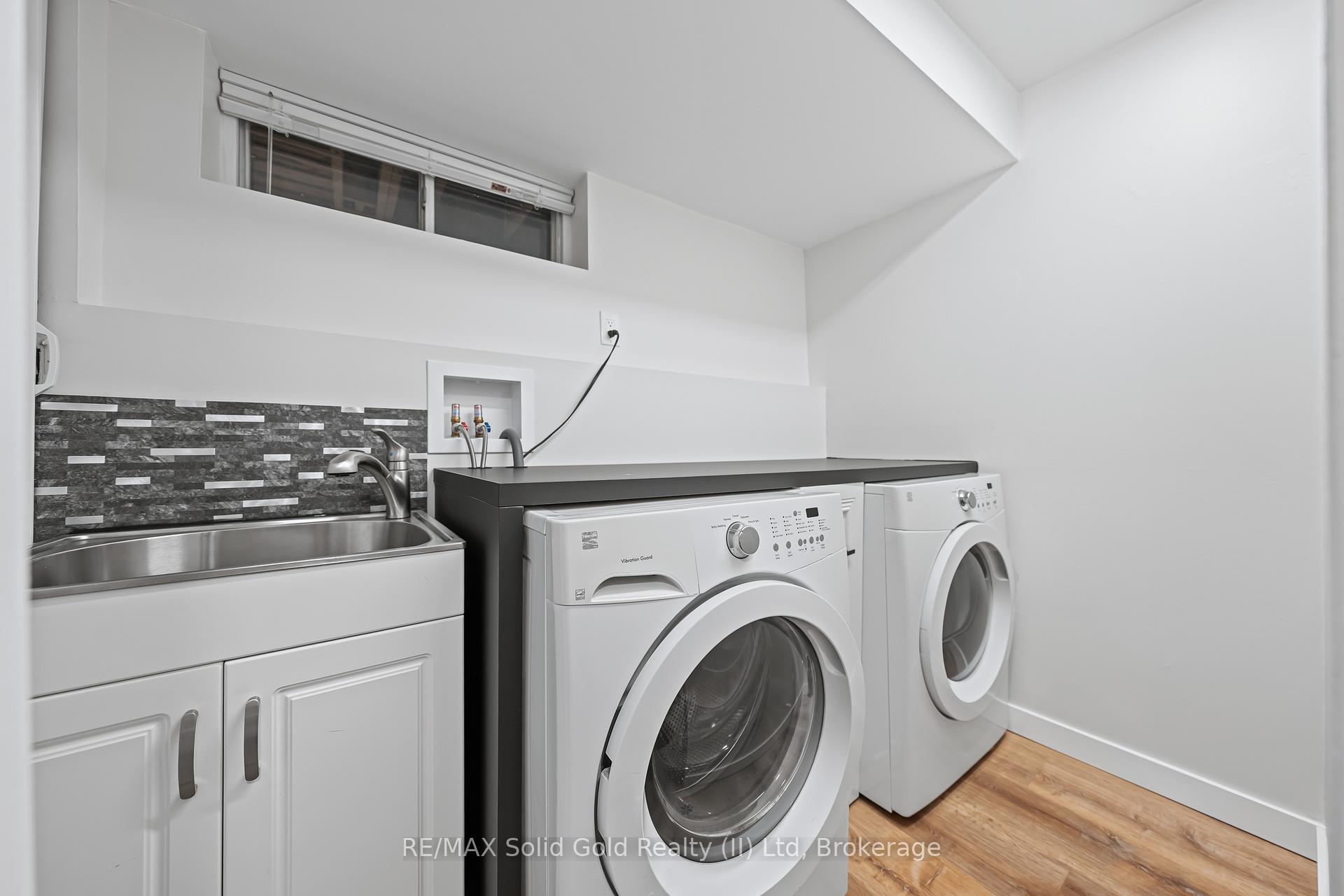 Photo 35 of 37 Thornhill Drive, Guelph, Willow West/Sugarbush/West Acres — HOMEH