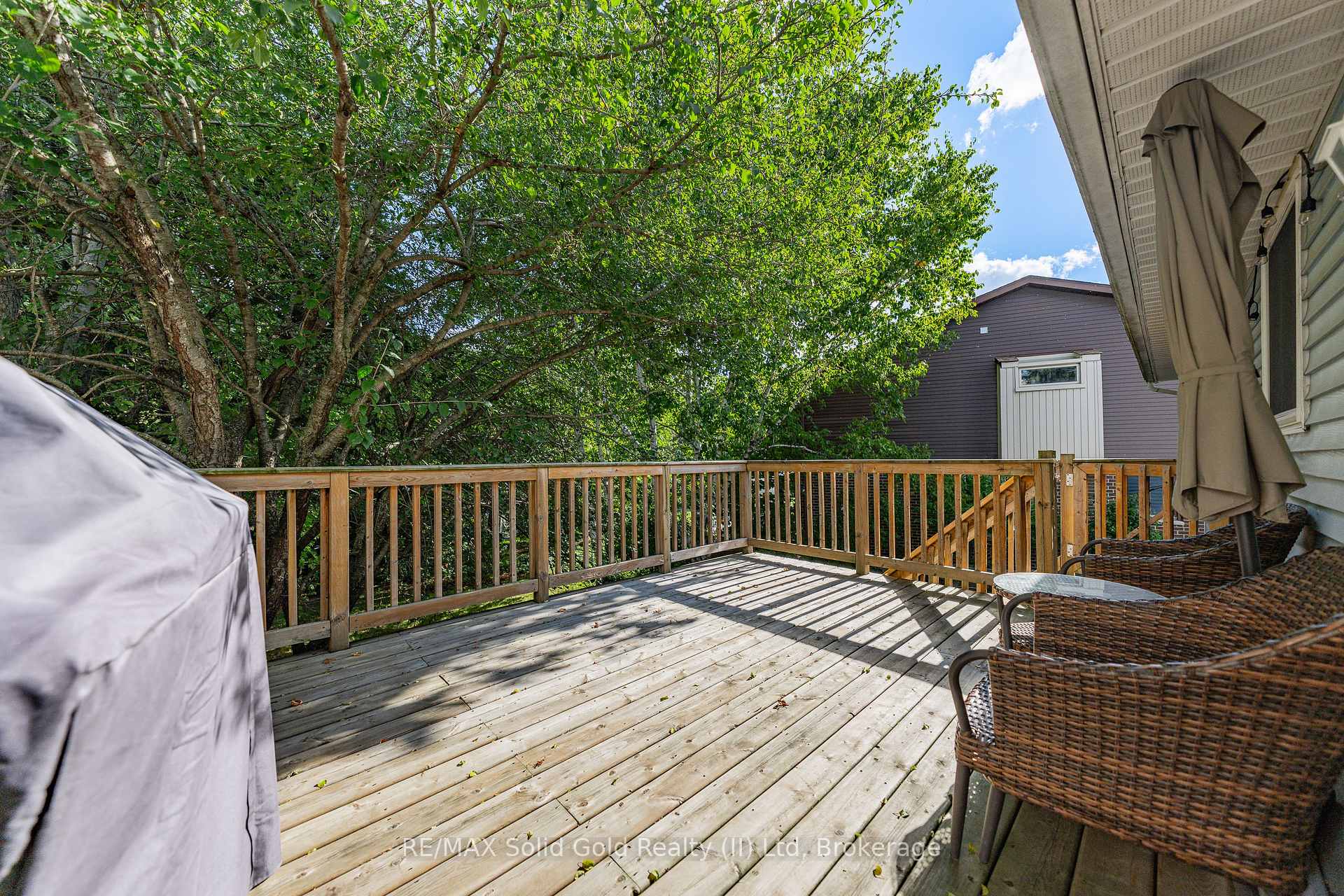 Photo 37 of 37 Thornhill Drive, Guelph, Willow West/Sugarbush/West Acres — HOMEH