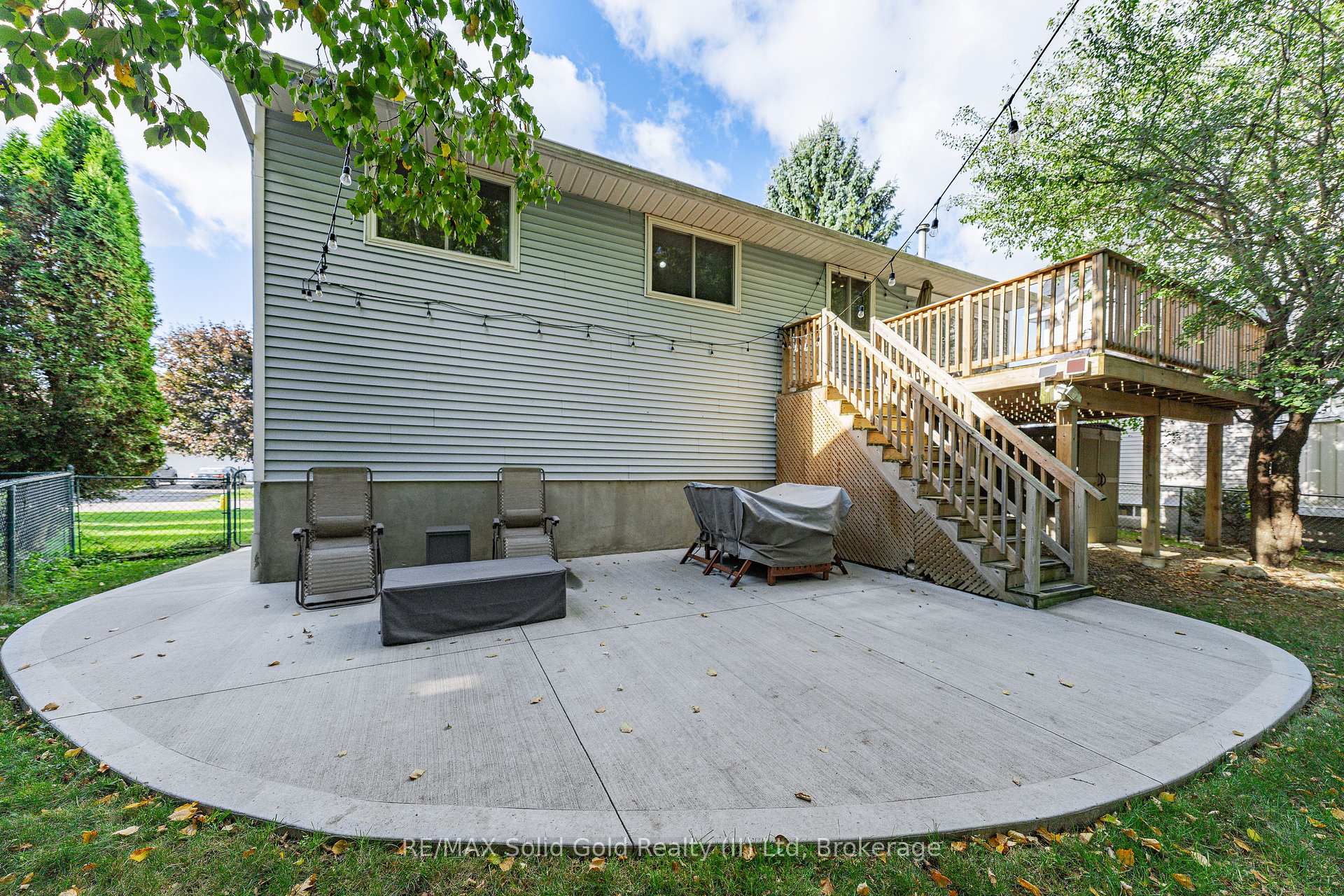 Photo 43 of 37 Thornhill Drive, Guelph, Willow West/Sugarbush/West Acres — HOMEH