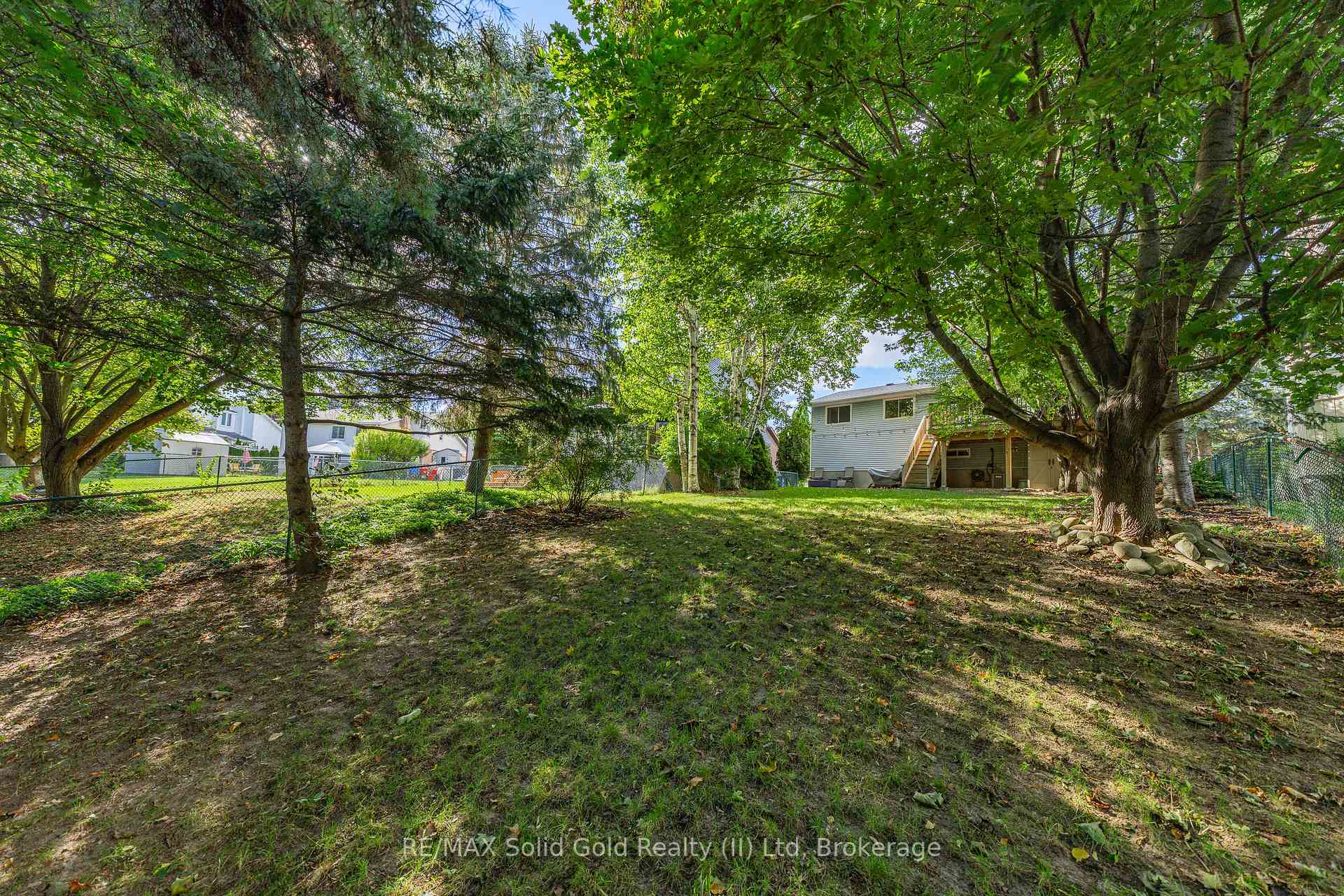 Photo 47 of 37 Thornhill Drive, Guelph, Willow West/Sugarbush/West Acres — HOMEH