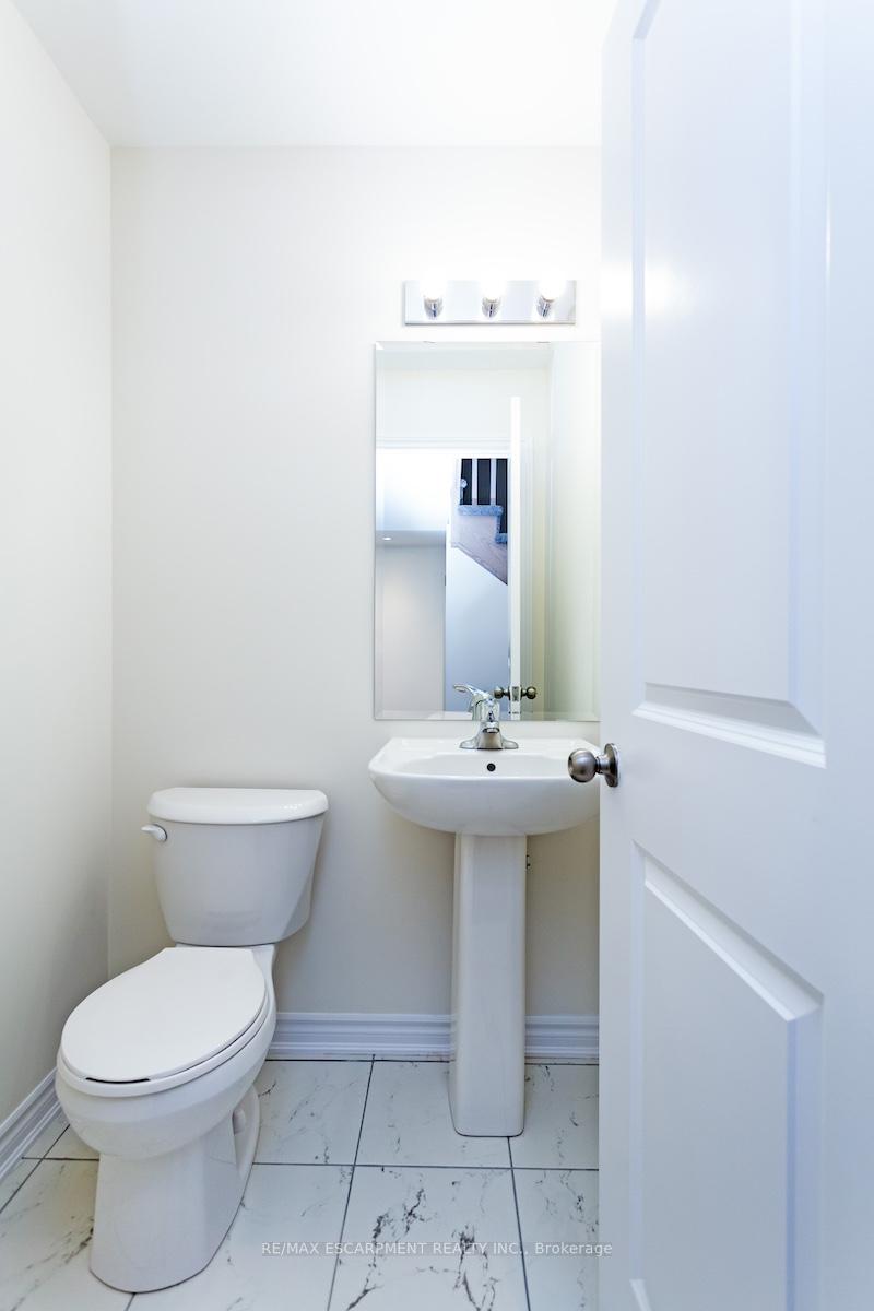 Photo 15 of 31 Jell Street, Guelph, Kortright East — HOMEH