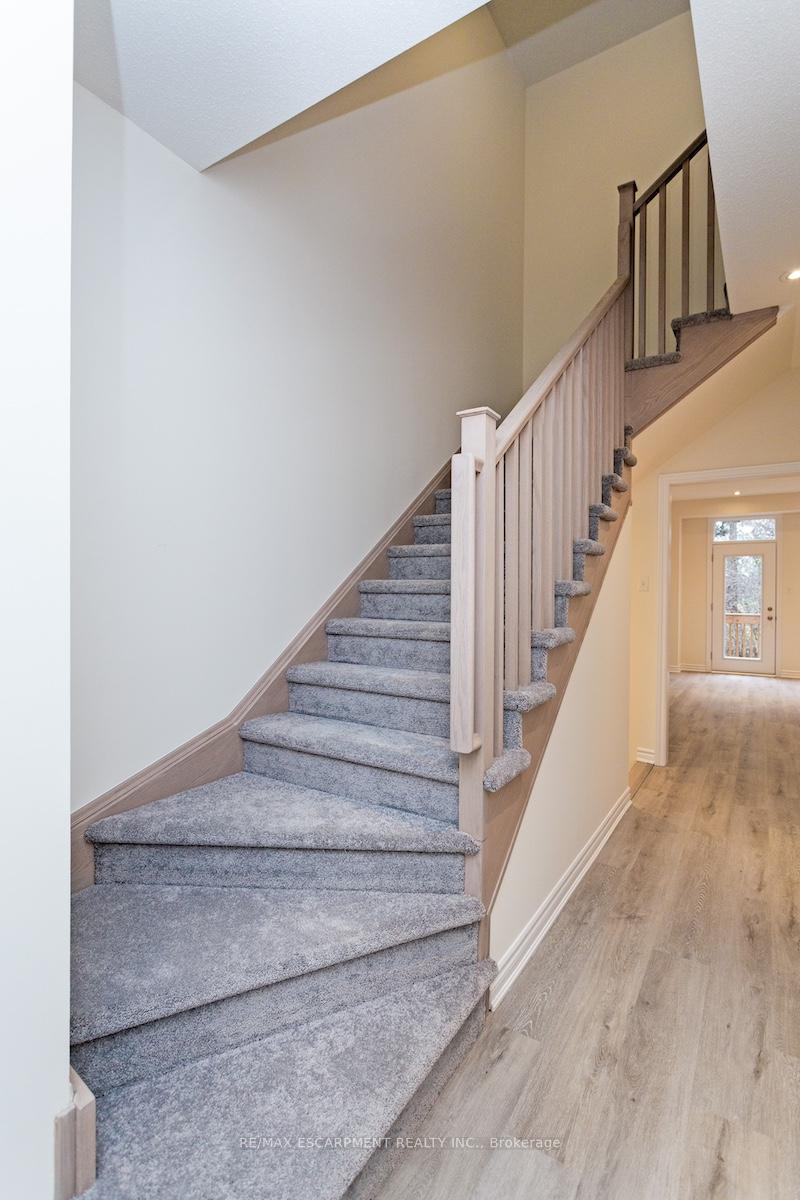 Photo 18 of 31 Jell Street, Guelph, Kortright East — HOMEH