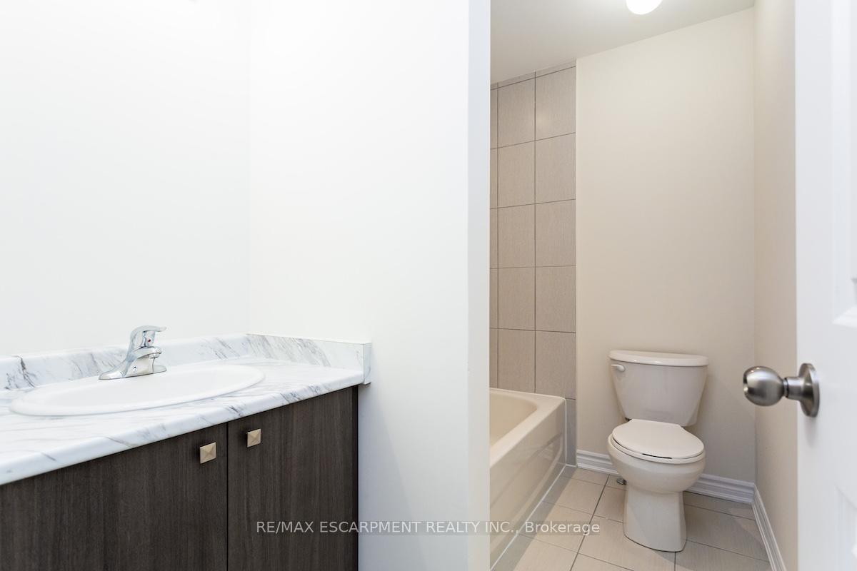 Photo 33 of 31 Jell Street, Guelph, Kortright East — HOMEH