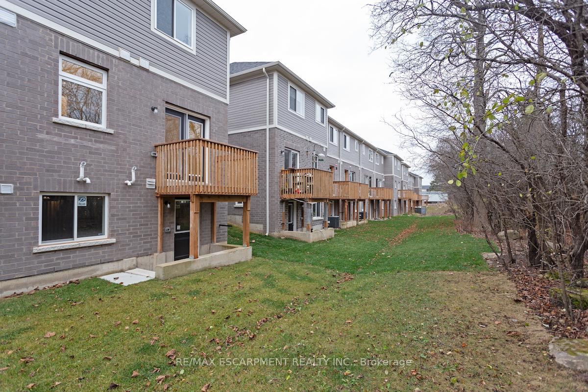 Photo 38 of 31 Jell Street, Guelph, Kortright East — HOMEH