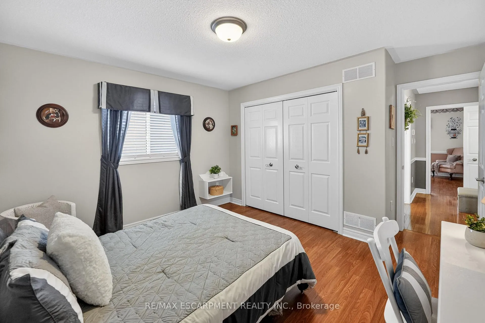 Photo 15 of 12 Courtney Crescent, Welland, N. Welland — HOMEH