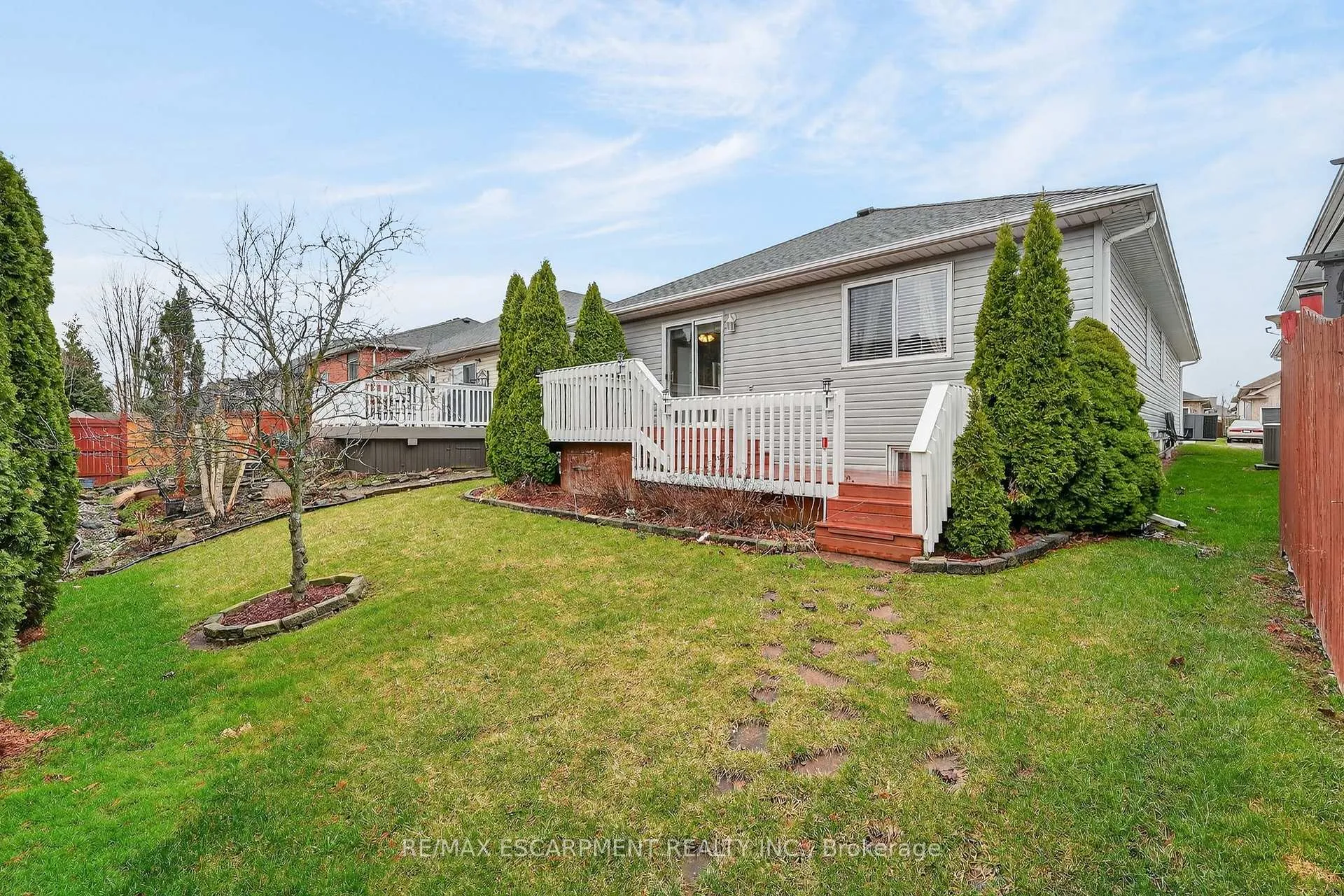 Photo 22 of 12 Courtney Crescent, Welland, N. Welland — HOMEH