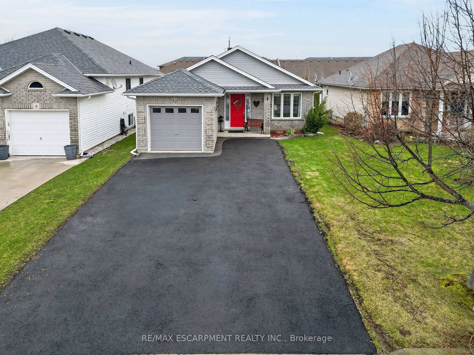 Photo 24 of 12 Courtney Crescent, Welland, N. Welland — HOMEH