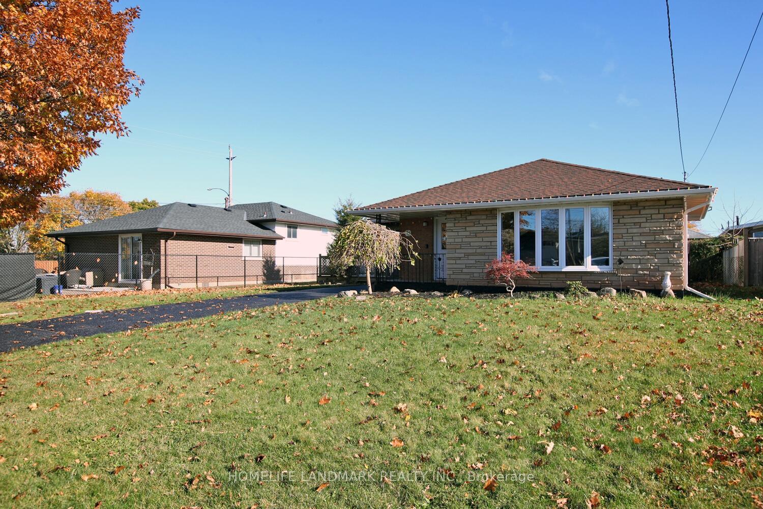Photo 2 of 45 Lorne Avenue, Grimsby, Grimsby Beach — HOMEH