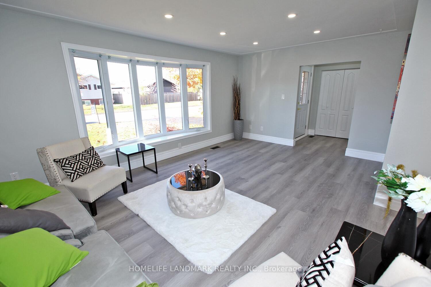 Photo 8 of 45 Lorne Avenue, Grimsby, Grimsby Beach — HOMEH