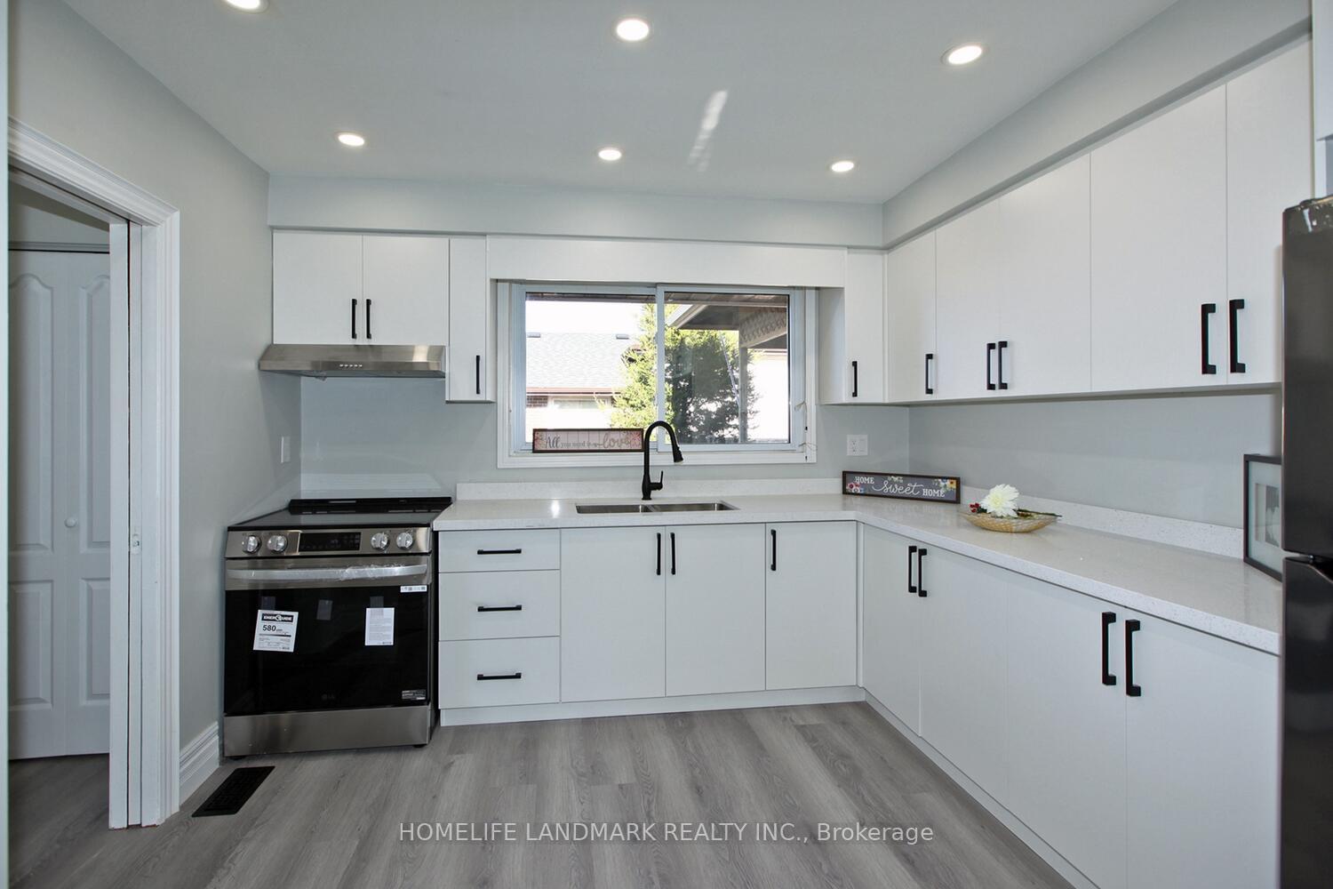 Photo 9 of 45 Lorne Avenue, Grimsby, Grimsby Beach — HOMEH