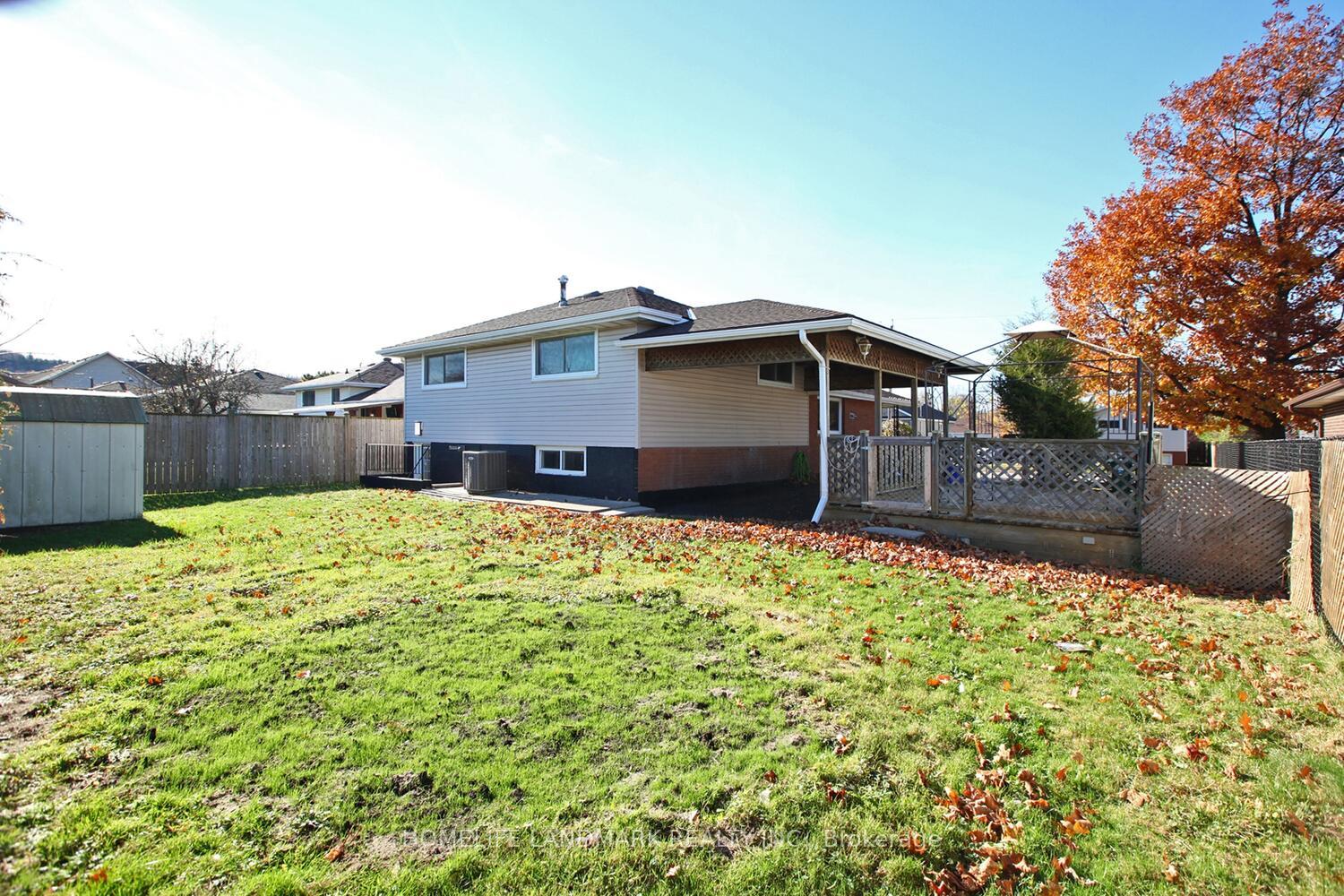 Photo 24 of 45 Lorne Avenue, Grimsby, Grimsby Beach — HOMEH
