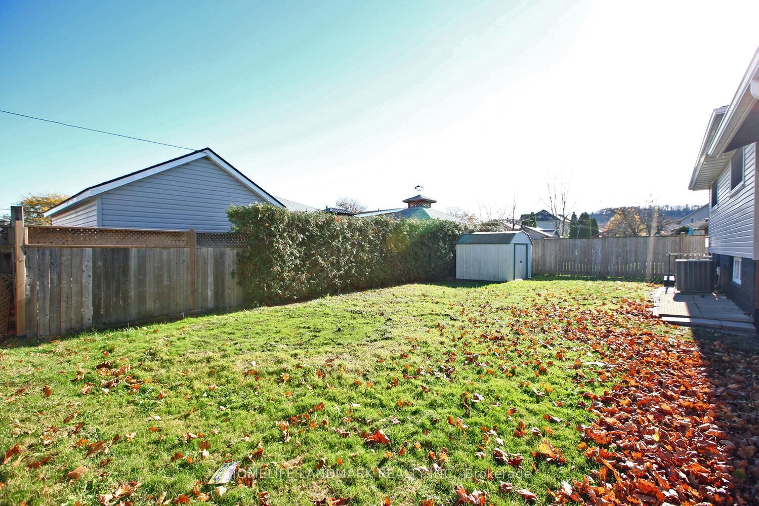 Photo 25 of 45 Lorne Avenue, Grimsby, Grimsby Beach — HOMEH