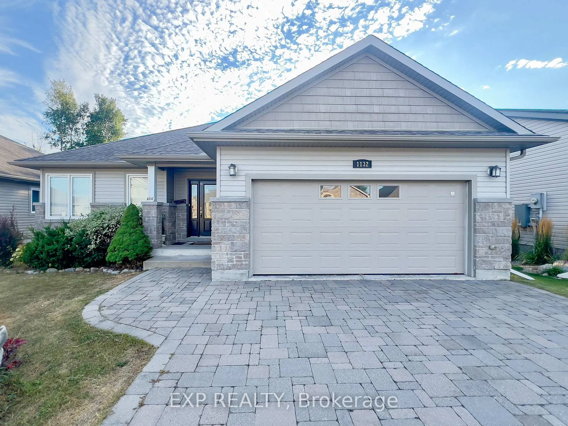 Photo 1 of 1132 Mcclure Crescent, Brockville — HOMEH