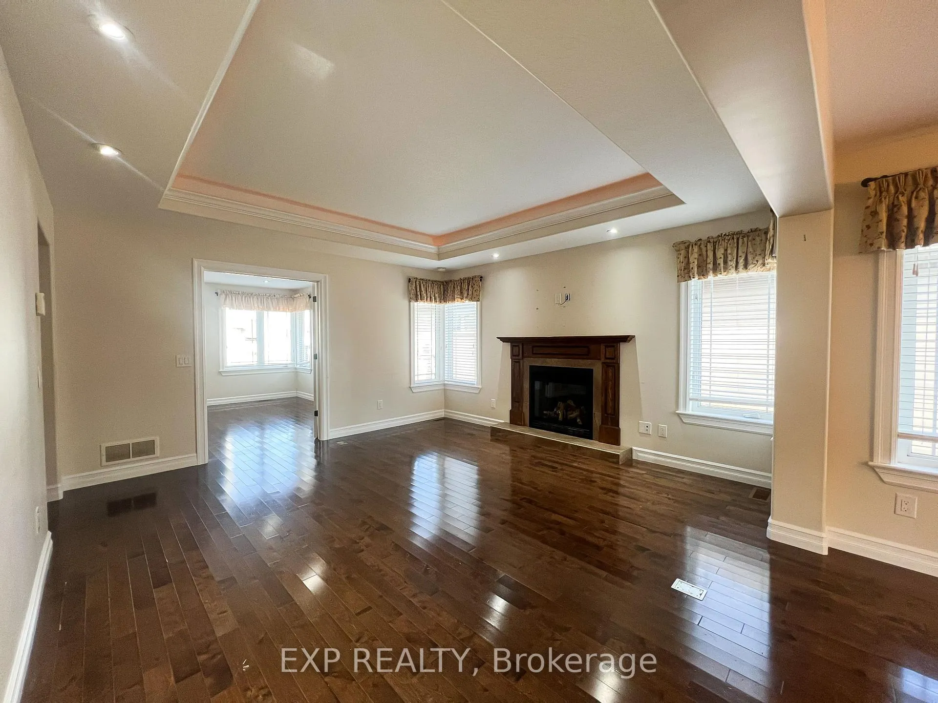 Photo 3 of 1132 Mcclure Crescent, Brockville — HOMEH