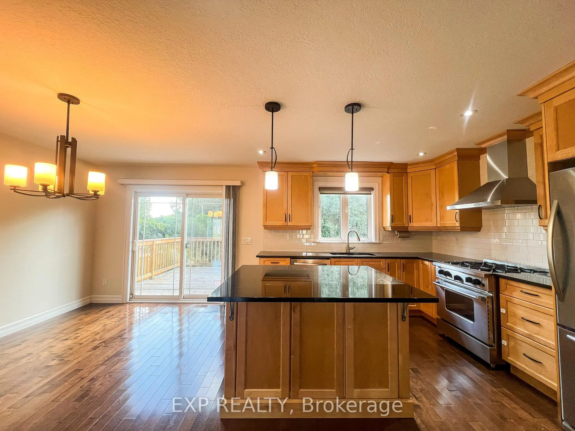 Photo 5 of 1132 Mcclure Crescent, Brockville — HOMEH