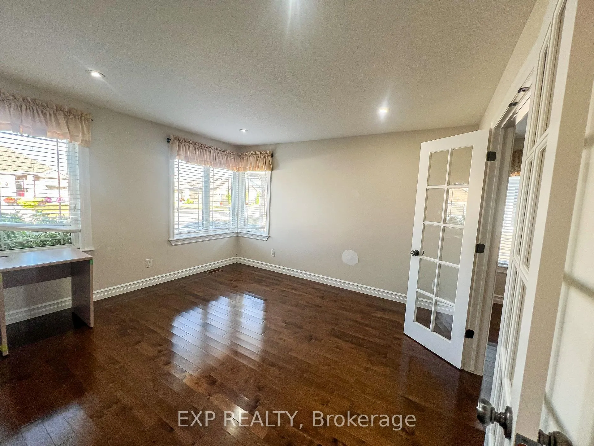 Photo 8 of 1132 Mcclure Crescent, Brockville — HOMEH