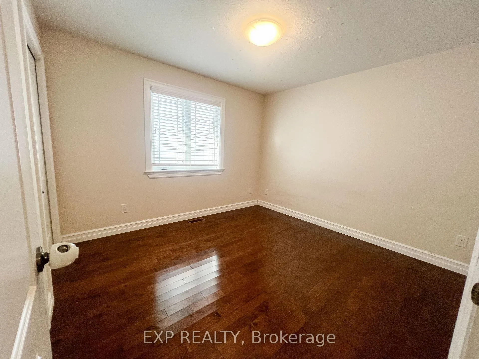 Photo 10 of 1132 Mcclure Crescent, Brockville — HOMEH