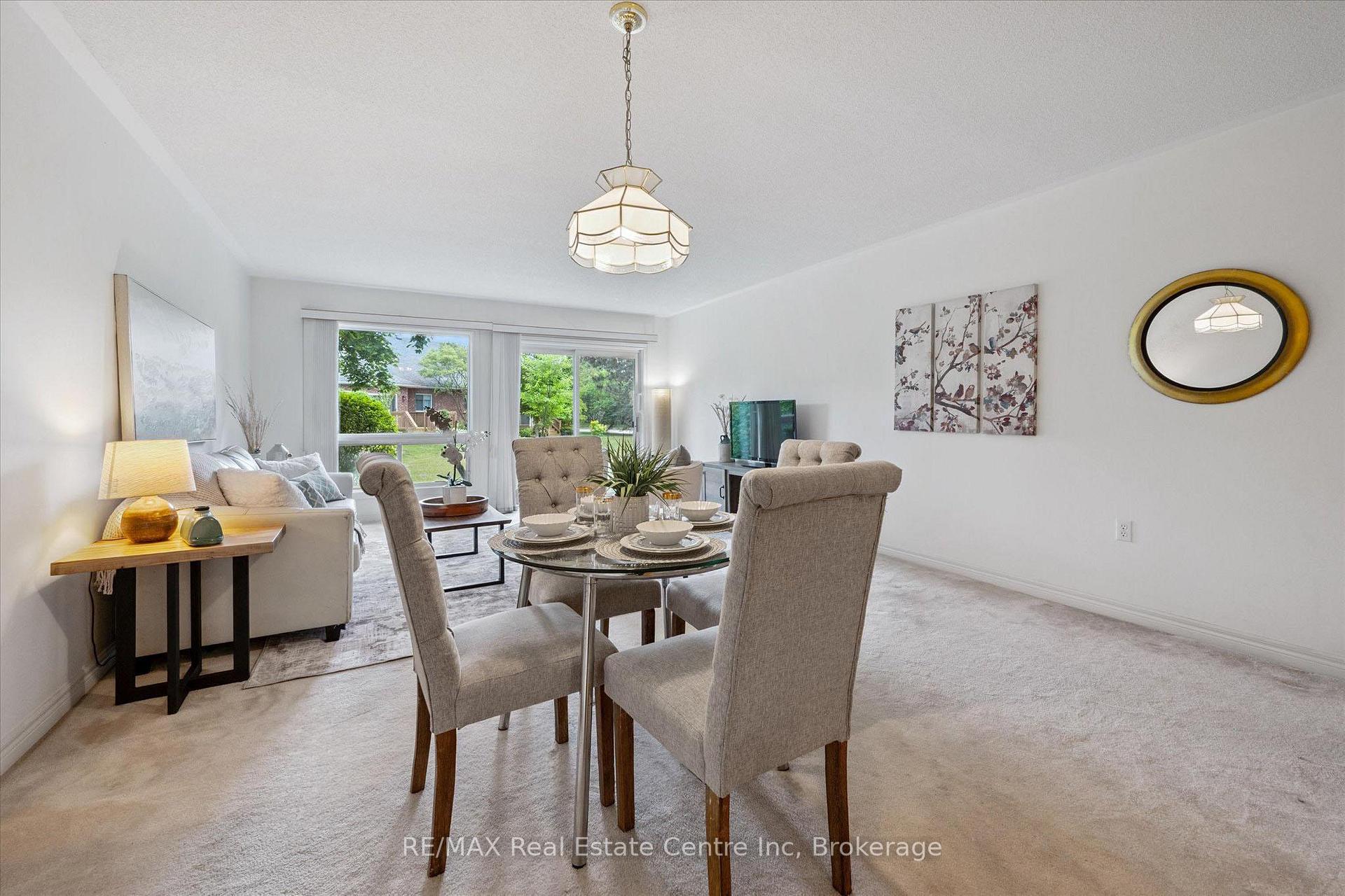 Photo 7 of 3 Gardenview Court, Guelph, Village By The Arboretum — HOMEH