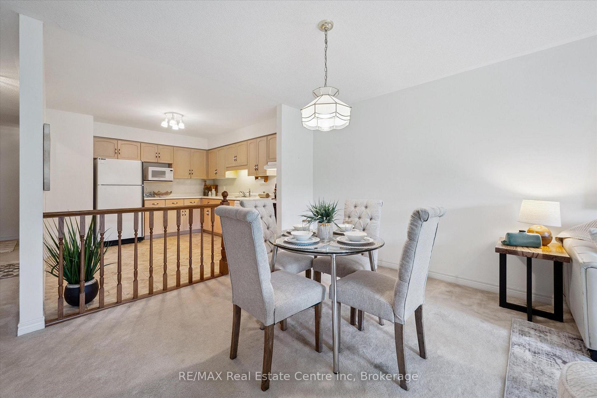 Photo 8 of 3 Gardenview Court, Guelph, Village By The Arboretum — HOMEH