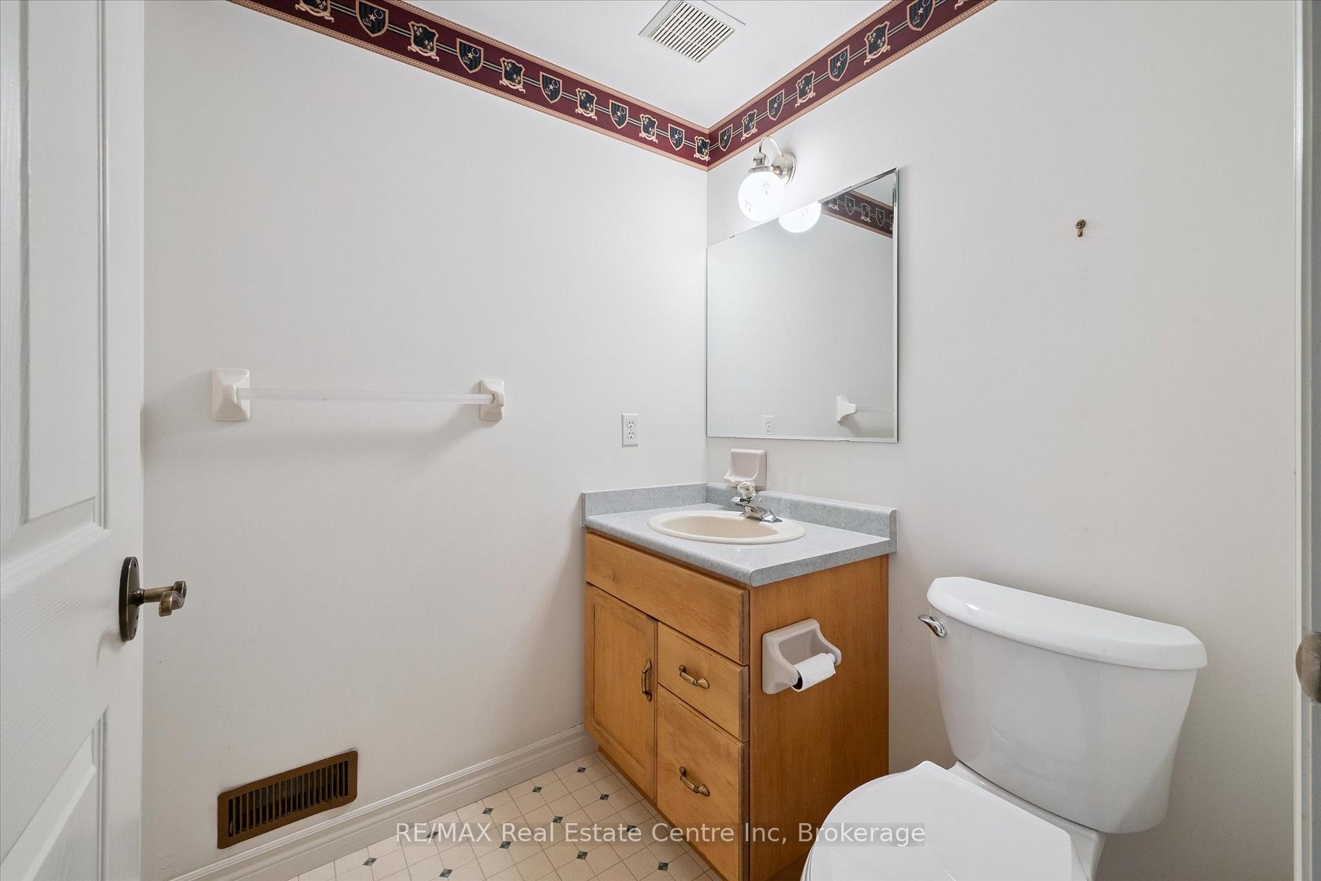 Photo 19 of 3 Gardenview Court, Guelph, Village By The Arboretum — HOMEH