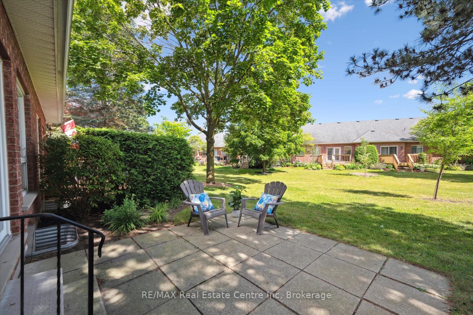 Photo 23 of 3 Gardenview Court, Guelph, Village By The Arboretum — HOMEH