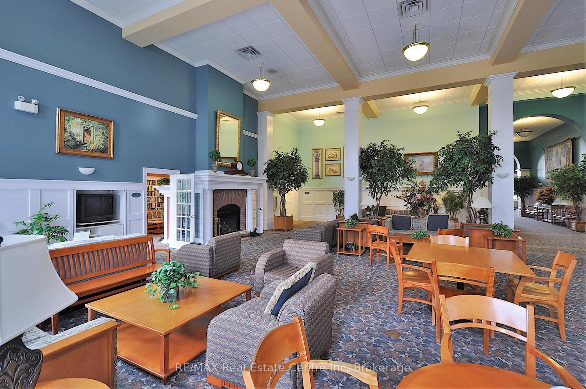 Photo 33 of 3 Gardenview Court, Guelph, Village By The Arboretum — HOMEH