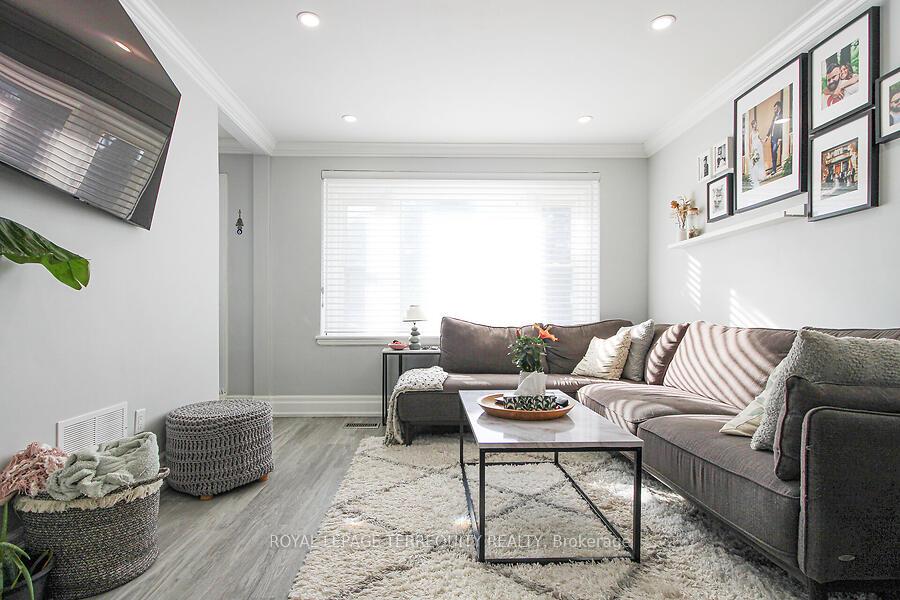 Photo 8 of 153 East 16th Street, Hamilton, Inch Park — HOMEH