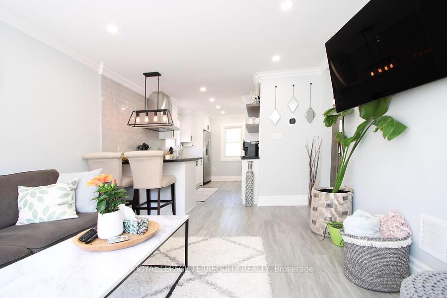 Photo 10 of 153 East 16th Street, Hamilton, Inch Park — HOMEH