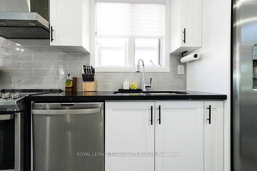 Photo 14 of 153 East 16th Street, Hamilton, Inch Park — HOMEH