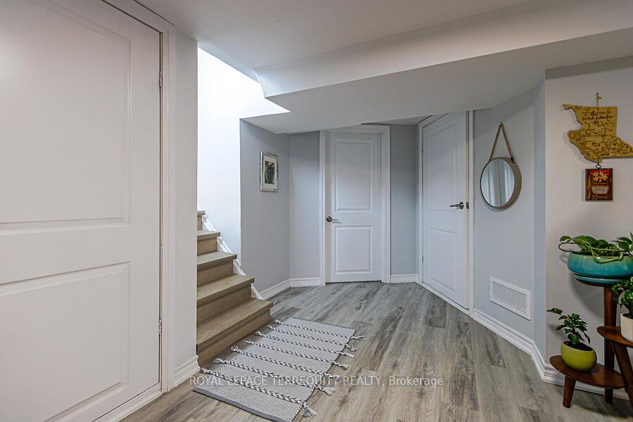 Photo 21 of 153 East 16th Street, Hamilton, Inch Park — HOMEH