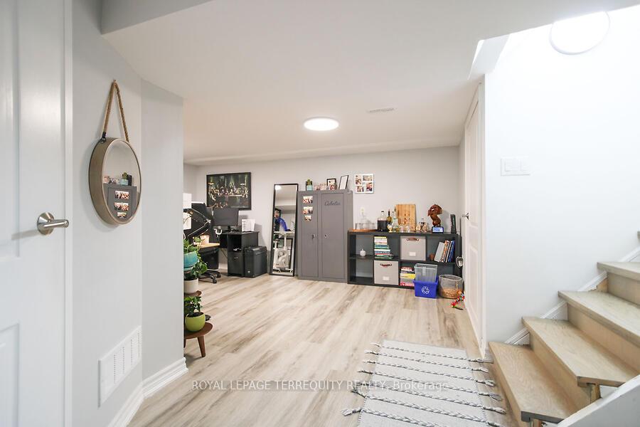 Photo 22 of 153 East 16th Street, Hamilton, Inch Park — HOMEH