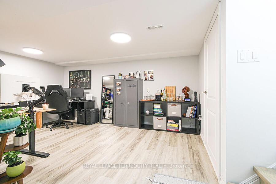 Photo 23 of 153 East 16th Street, Hamilton, Inch Park — HOMEH