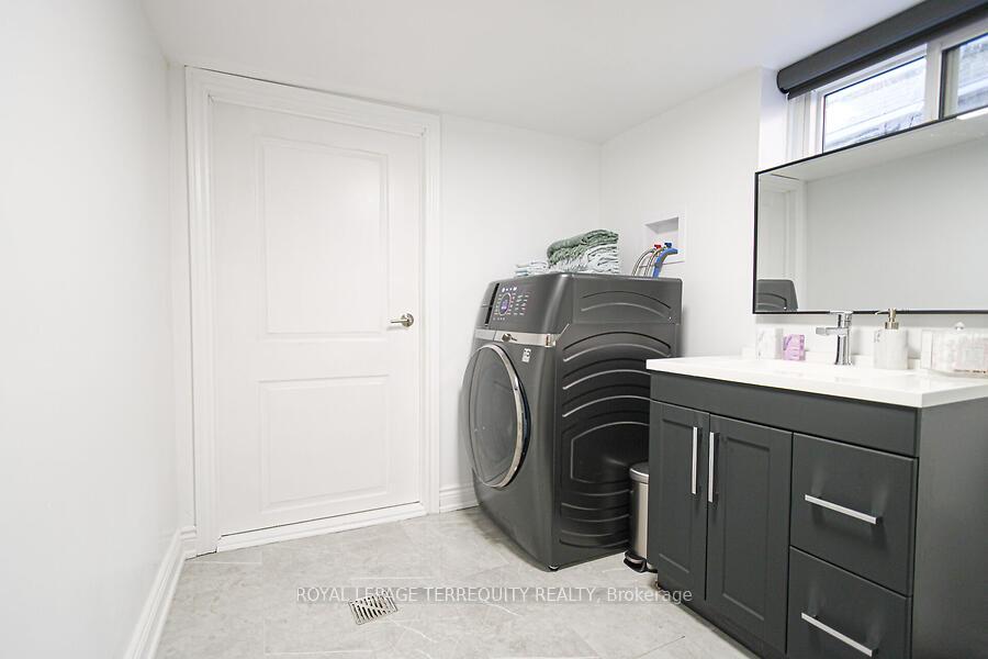 Photo 28 of 153 East 16th Street, Hamilton, Inch Park — HOMEH