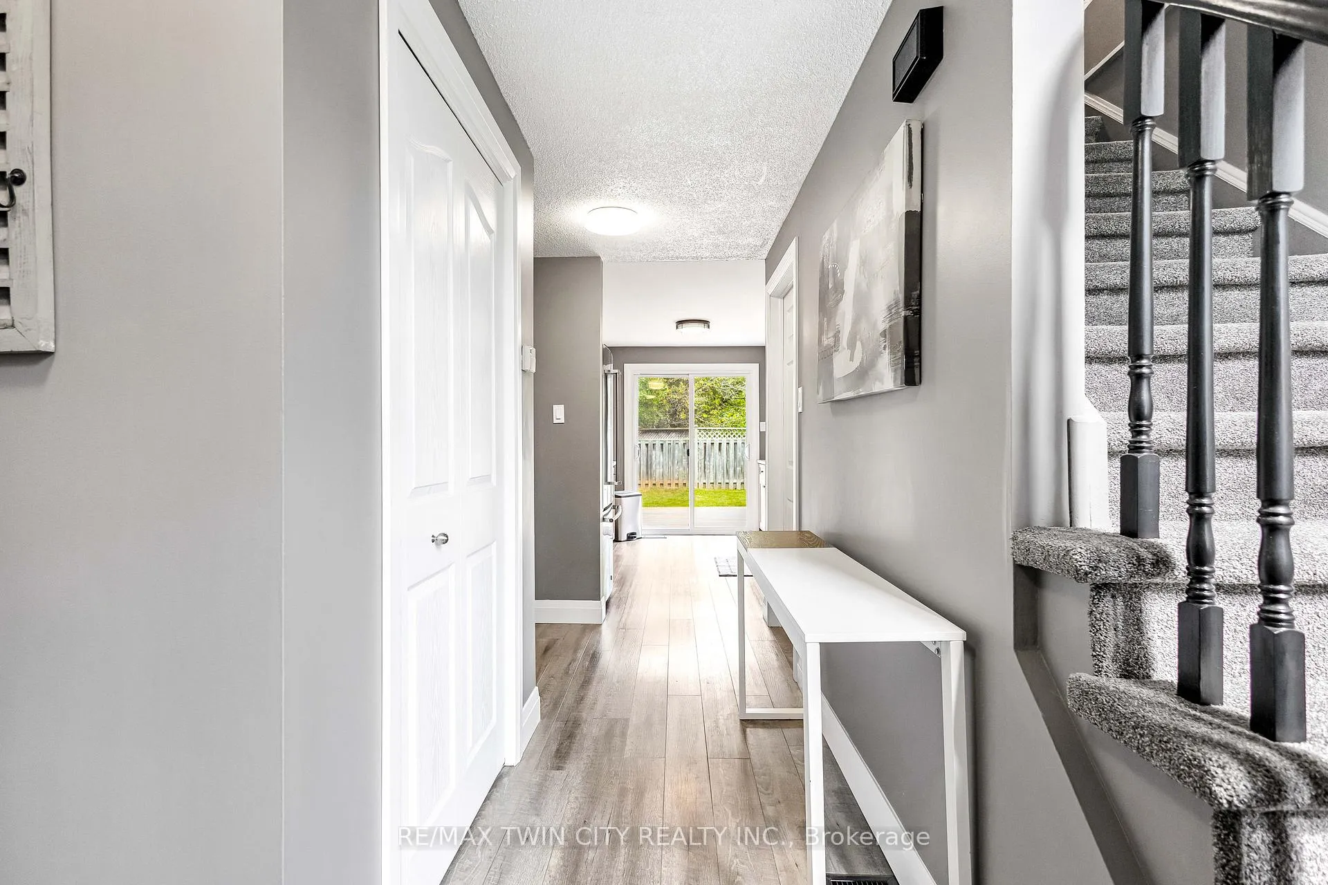 Photo 7 of 50 Walman Drive, Guelph, Kortright West — HOMEH