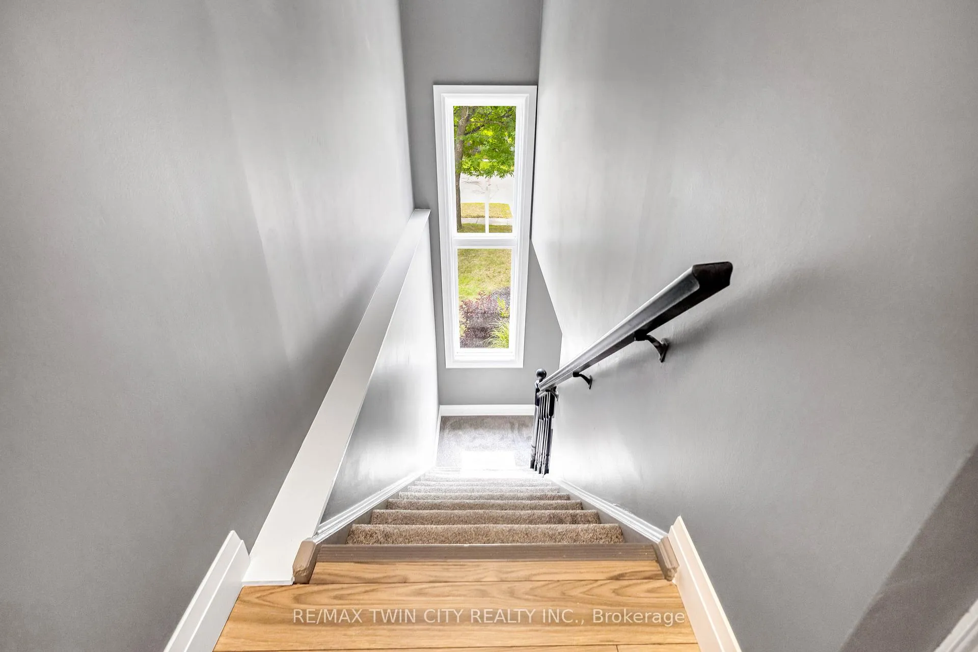 Photo 16 of 50 Walman Drive, Guelph, Kortright West — HOMEH