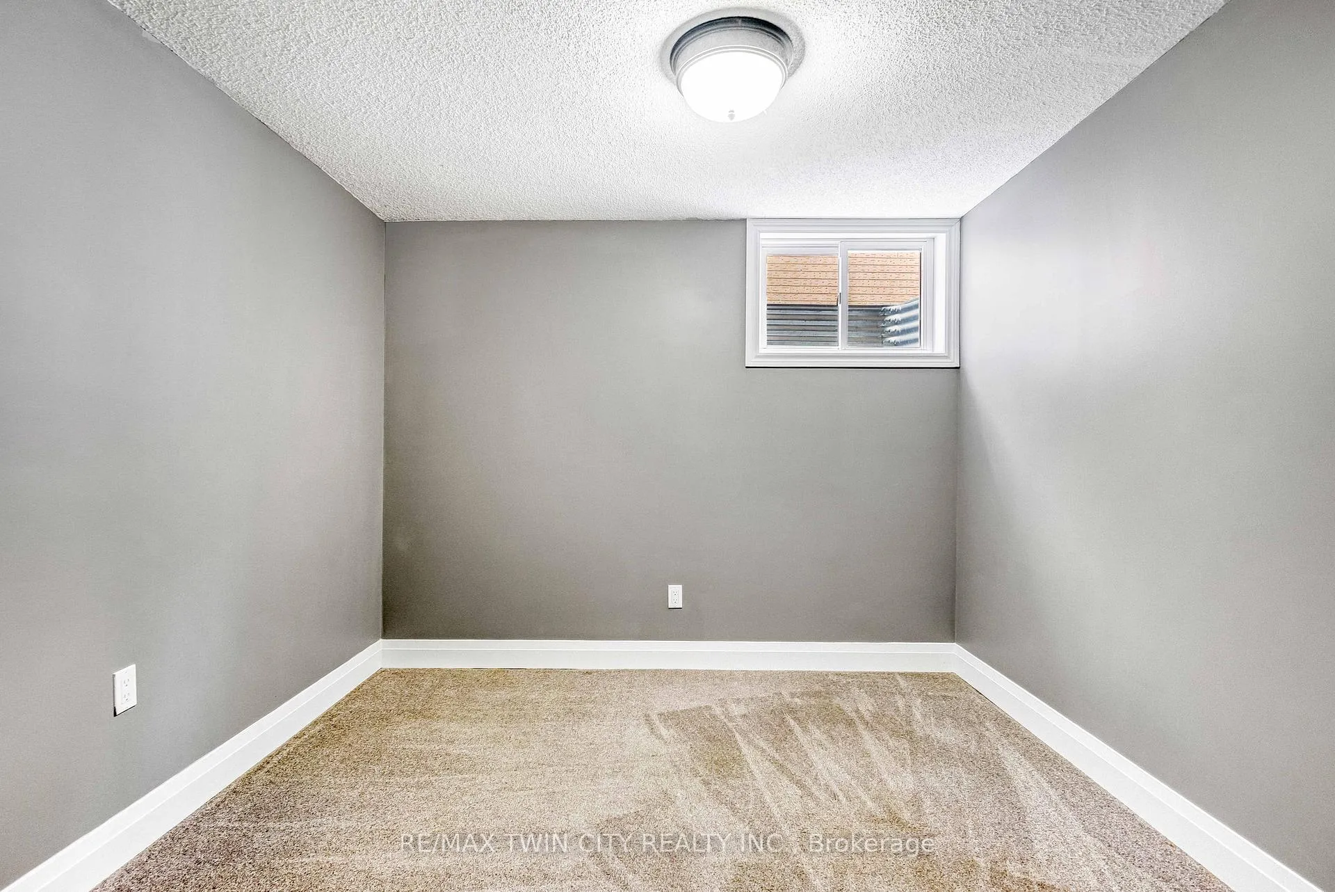 Photo 29 of 50 Walman Drive, Guelph, Kortright West — HOMEH