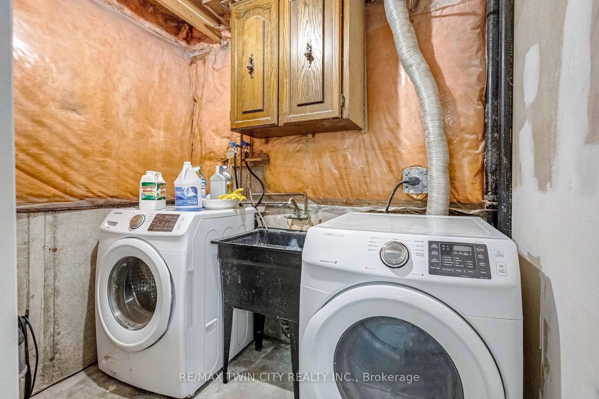 Photo 36 of 50 Walman Drive, Guelph, Kortright West — HOMEH