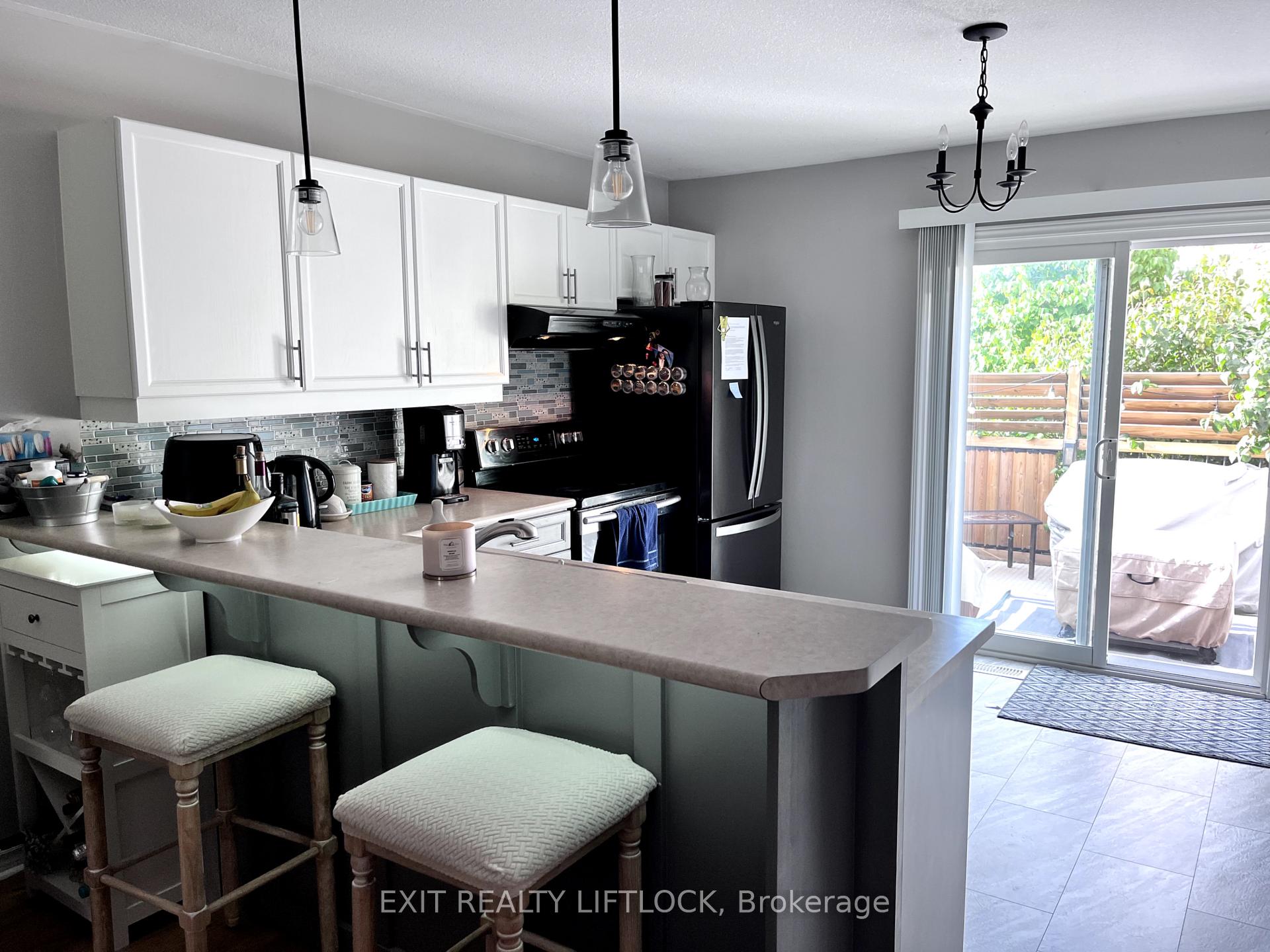Photo 4 of 741 Trailview Drive, Peterborough, Ashburnham Ward 4 — HOMEH