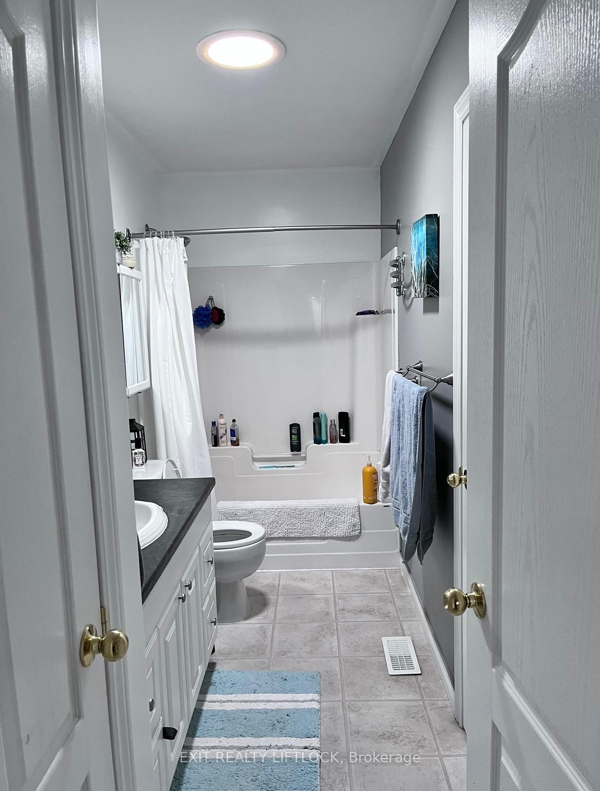 Photo 8 of 741 Trailview Drive, Peterborough, Ashburnham Ward 4 — HOMEH